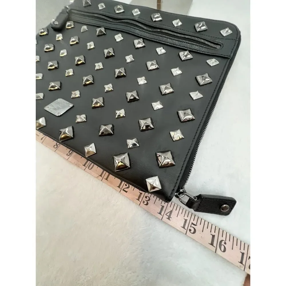 MCM Visetos logogram Studs Clutch bag business bag Women 【Used】